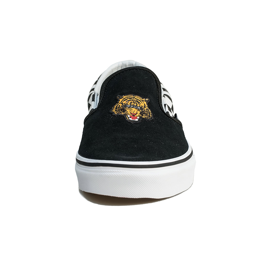 Tiger check slip on on sale vans