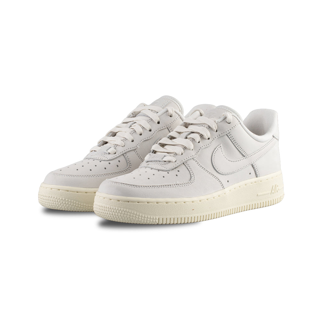 Nike - WMNS Air Force 1 PRM MF (Summit White/Summit White