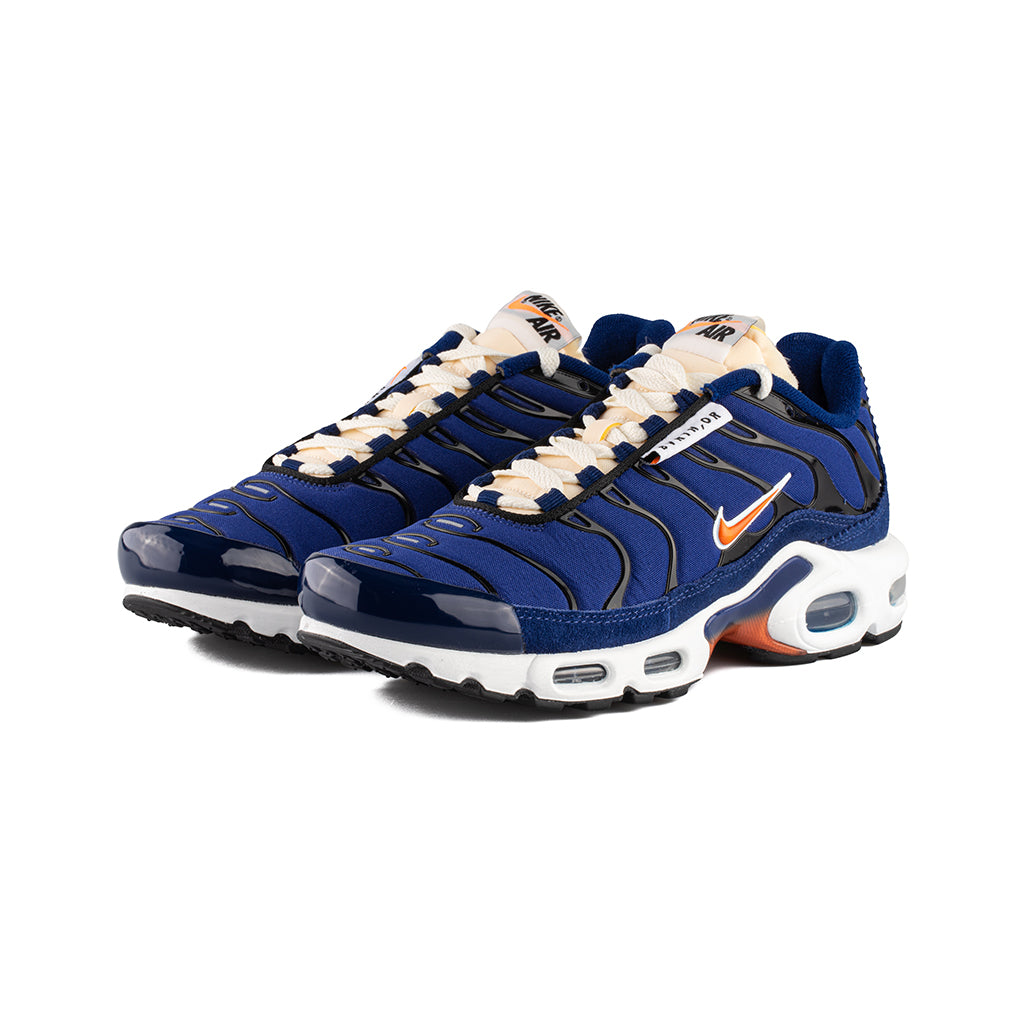 Navy and orange air max on sale