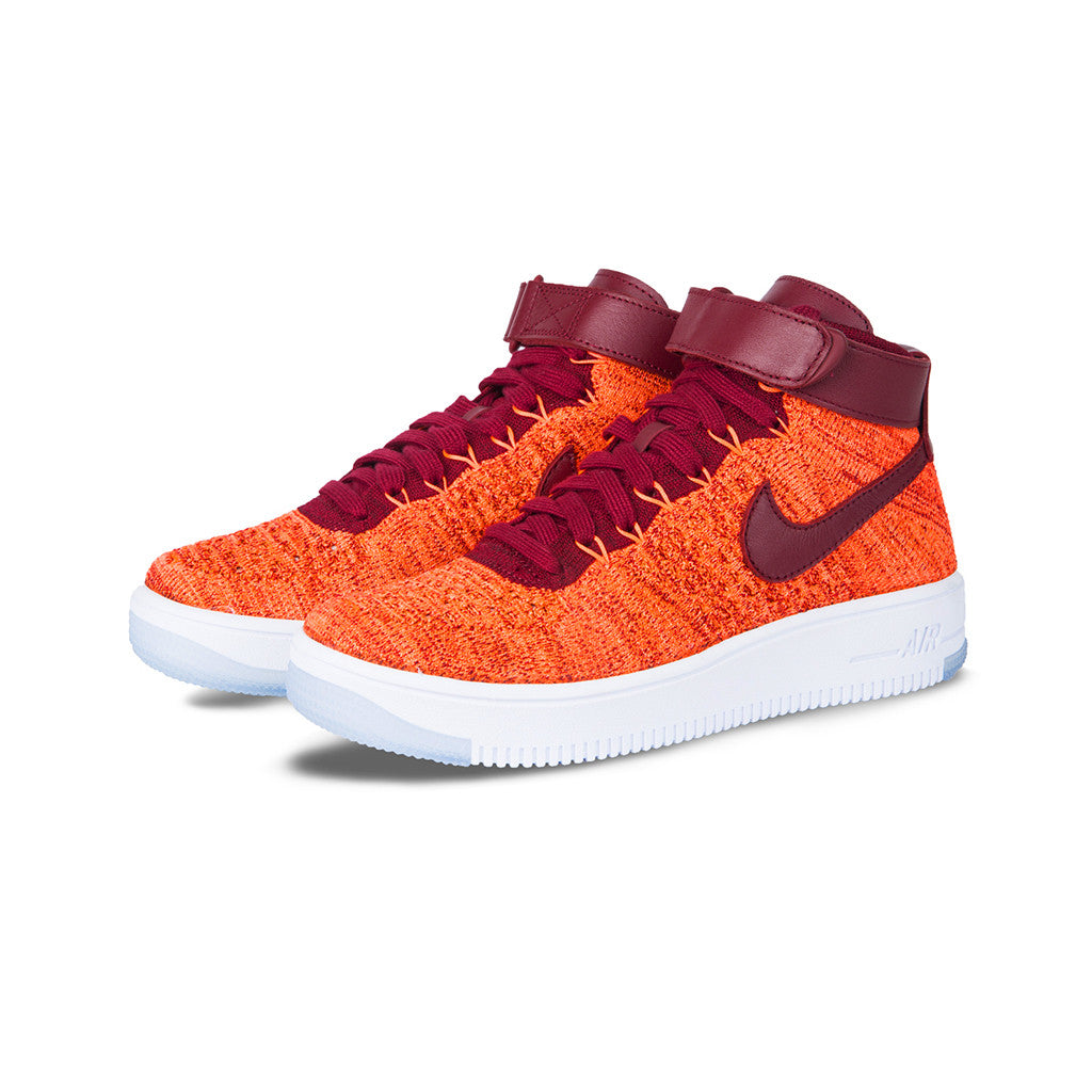 Nike W AF1 Flyknit Total Crimson Team Red amongst few